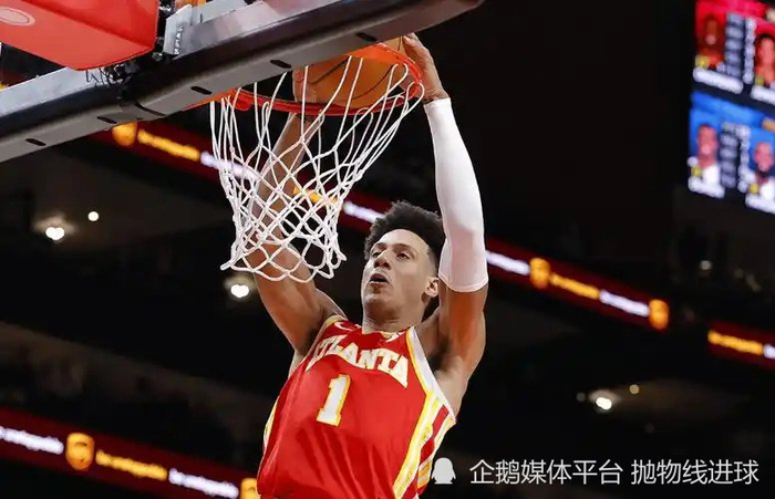 杰伦约翰逊爆发助力老鹰冲击季后赛 交易流言未