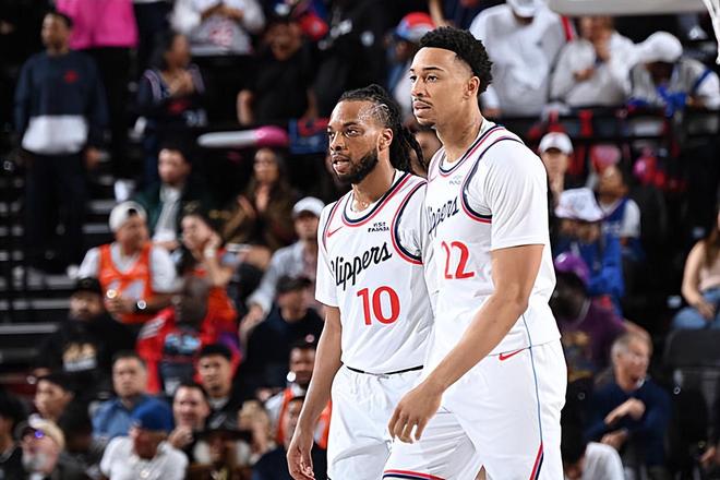 快船遭遇两连败加兰低迷成关键败因开拓者抢回